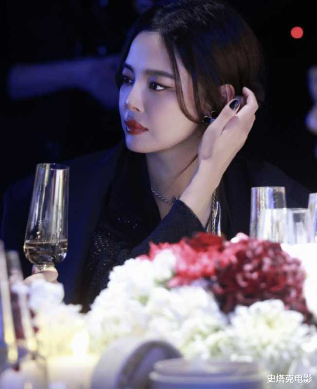 ​春晚彩排：黄轩辛芷蕾，再就业男团！但请到这位宝藏歌手厉害了-第14张图片-九妖电影