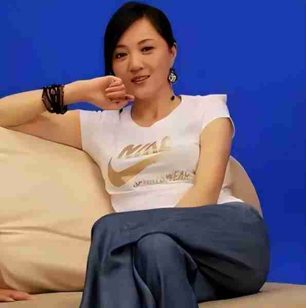“小品公主”金玉婷五登春晚,面对流言和偏见,罗翔郭德纲说得对(金玉婷的小品)-第12张图片-九妖电影 “小品公主”金玉婷五登春晚,面对流言和偏见,罗翔郭德纲说得对(金玉婷的小品)-第12张图片-九妖电影