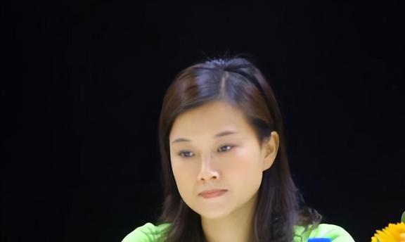 “民歌天后”宋祖英：24年的春晚常客，为何会突然“消失”（被小飞虫碰过的水果能吃吗有毒吗）-第21张图片-九妖电影