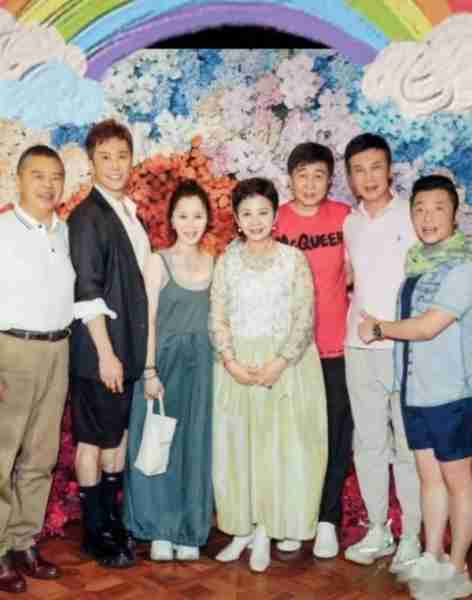 “民歌天后”董文华-13次登上春晚，因“合照”事业下滑，今如何（董文华复出演唱视频）-第27张图片-九妖电影