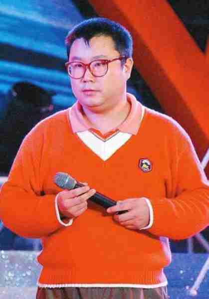 “纤夫哥”尹相杰:从“春晚名人”到阶下囚,他到底经历了什么(念旧是好是坏)-第8张图片-九妖电影 “纤夫哥”尹相杰:从“春晚名人”到阶下囚,他到底经历了什么(念旧是好是坏)-第8张图片-九妖电影