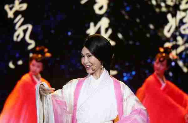 “纤夫哥”尹相杰:从“春晚名人”到阶下囚,他到底经历了什么(念旧是好是坏)-第21张图片-九妖电影 “纤夫哥”尹相杰:从“春晚名人”到阶下囚,他到底经历了什么(念旧是好是坏)-第21张图片-九妖电影