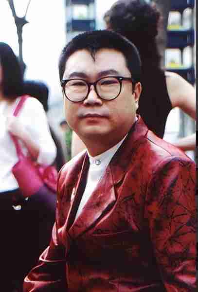 “纤夫哥”尹相杰:从“春晚名人”到阶下囚,他到底经历了什么(念旧是好是坏)-第34张图片-九妖电影 “纤夫哥”尹相杰:从“春晚名人”到阶下囚,他到底经历了什么(念旧是好是坏)-第34张图片-九妖电影