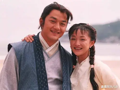 李亚鹏让女儿出面，旁敲侧击想找王菲借钱，王菲却没有惯着李亚鹏-第17张图片-九妖电影