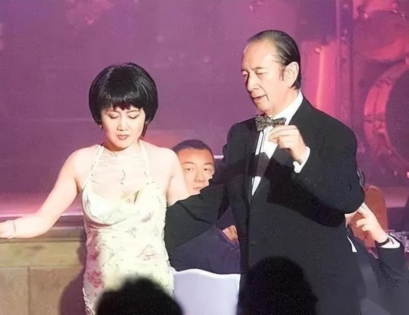 “赌王”何鸿燊的四姨太有多美？20张照片告诉你，美艳不可方物！-第3张图片-九妖电影