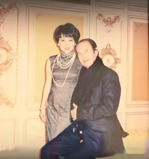 “赌王”何鸿燊的四姨太有多美？20张照片告诉你，美艳不可方物！-第12张图片-九妖电影