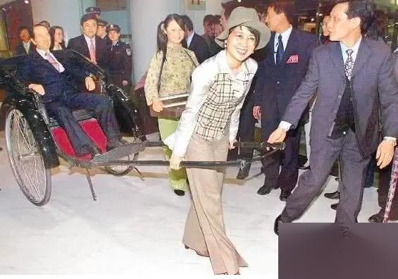 “赌王”何鸿燊的四姨太有多美？20张照片告诉你，美艳不可方物！-第24张图片-九妖电影