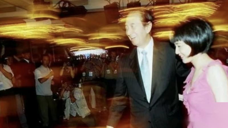 “赌王”何鸿燊的四姨太有多美？20张照片告诉你，美艳不可方物！-第26张图片-九妖电影