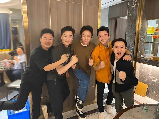 《奔跑吧》12季开机,元老仅两位杨颖缺席,网友直言更期待了(奔跑吧第几期)-第3张图片-九妖电影 《奔跑吧》12季开机,元老仅两位杨颖缺席,网友直言更期待了(奔跑吧第几期)-第3张图片-九妖电影