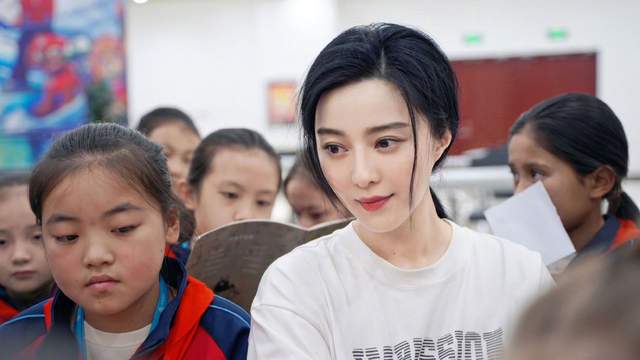 《奔跑吧》八位嘉宾就位依旧不见杨颖，为女性健康发声被骂太讽刺（奔跑吧哪一季没有杨颖）-第14张图片-九妖电影