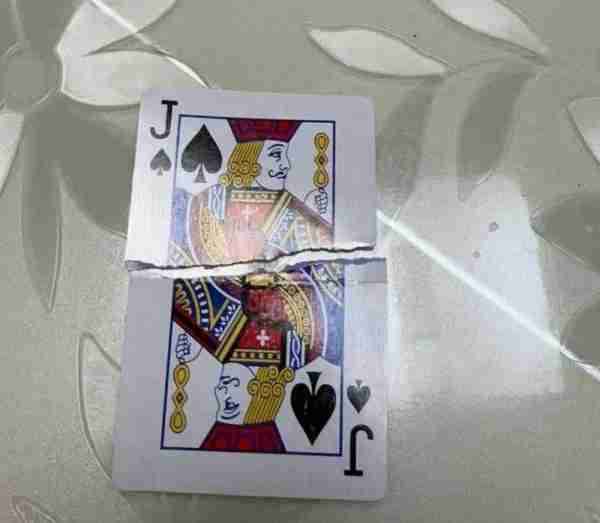 《春晚》刘谦魔术太惊人，全国观众晒扑克牌，直呼“真的对上了”（2020春晚刘谦魔术视频）-第9张图片-九妖电影
