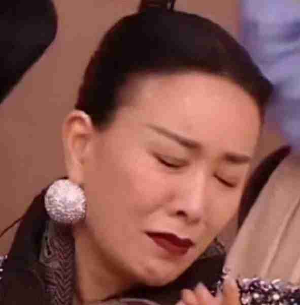 《歌手》里的4位败笔选手，淘汰掉他们，这档综艺就近乎完美（歌手谁淘汰了）-第8张图片-九妖电影