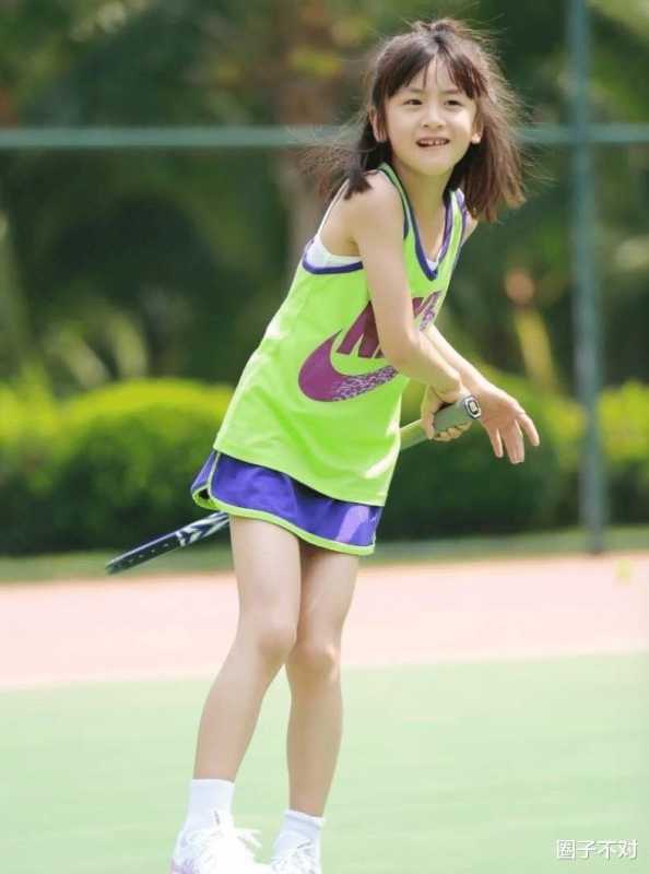 《爸爸去哪儿》10年，八位女孩已亭亭玉立，富养的女儿气质真出众_1（《爸爸去哪儿》第二季小朋友现状）-第8张图片-九妖电影