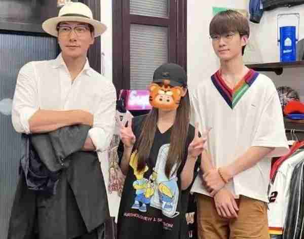 《爸爸去哪儿》男孩现状：有3位已经成了180猛男，Kimi变化好大（爸爸去哪儿所有小孩名字）-第2张图片-九妖电影