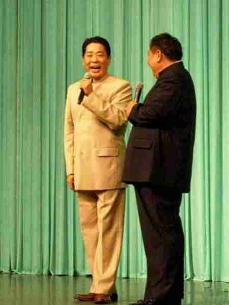 一路走好！短短9天5位名人相继离世，喝酒猝死、因情自杀、患病（酗酒死的名人）-第2张图片-九妖电影