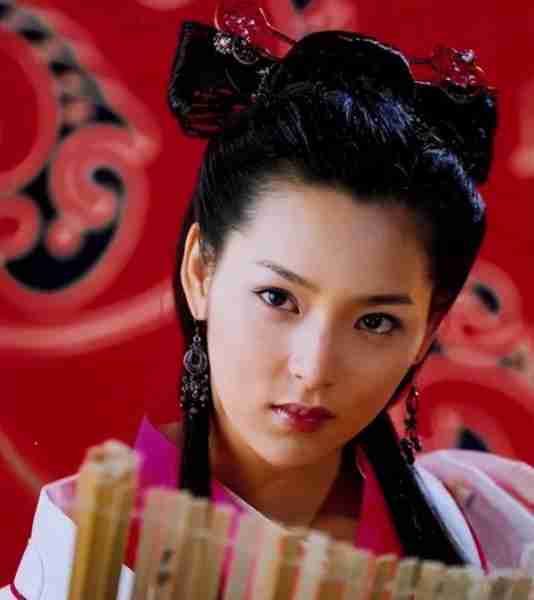 三圣母怀孕期间吸毒,她咋疯成这样?(三圣母生了几个孩子)-第4张图片-九妖电影 三圣母怀孕期间吸毒,她咋疯成这样?(三圣母生了几个孩子)-第4张图片-九妖电影