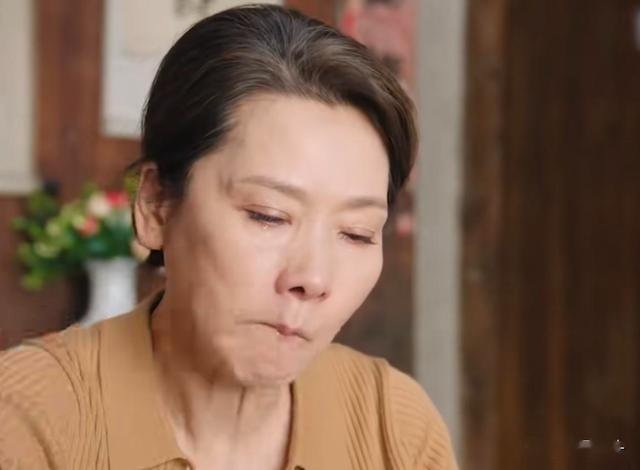 不会演别尬演!《承欢记》何赛飞一出手,让观众看清假吃有多离谱(不会演戏)-第4张图片-九妖电影 不会演别尬演!《承欢记》何赛飞一出手,让观众看清假吃有多离谱(不会演戏)-第4张图片-九妖电影
