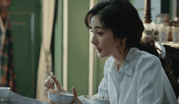 不会演别尬演!《承欢记》何赛飞一出手,让观众看清假吃有多离谱(不会演戏)-第11张图片-九妖电影 不会演别尬演!《承欢记》何赛飞一出手,让观众看清假吃有多离谱(不会演戏)-第11张图片-九妖电影