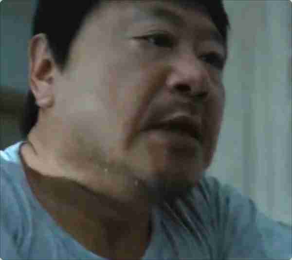 不会演别尬演！范伟一段“劳改犯出狱戏”，让观众看清演技有多假（劳改犯的电视剧）-第10张图片-九妖电影