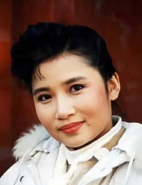 不听亲人劝阻选择出家,时隔多年竟在别国偏僻处,李娜初心变了?(李娜出家的真实原因有哪些)-第17张图片-九妖电影 不听亲人劝阻选择出家,时隔多年竟在别国偏僻处,李娜初心变了?(李娜出家的真实原因有哪些)-第17张图片-九妖电影