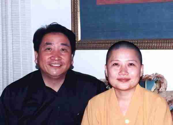 不听亲人劝阻选择出家,时隔多年竟在别国偏僻处,李娜初心变了?(李娜出家的真实原因有哪些)-第19张图片-九妖电影 不听亲人劝阻选择出家,时隔多年竟在别国偏僻处,李娜初心变了?(李娜出家的真实原因有哪些)-第19张图片-九妖电影
