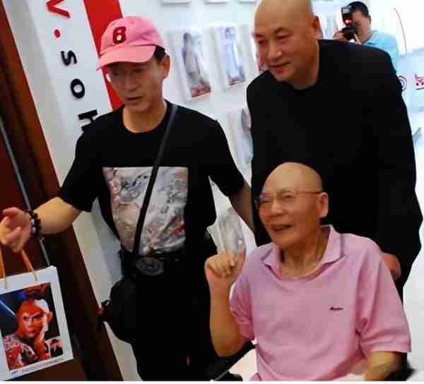 不幸去世的5位国家一级演员,看到他们的照片,才知已去世多年(国家一级演员离世)-第15张图片-九妖电影 不幸去世的5位国家一级演员,看到他们的照片,才知已去世多年(国家一级演员离世)-第15张图片-九妖电影