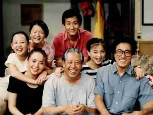 不幸去世的5位国家一级演员,看到他们的照片,才知已去世多年(国家一级演员离世)-第21张图片-九妖电影 不幸去世的5位国家一级演员,看到他们的照片,才知已去世多年(国家一级演员离世)-第21张图片-九妖电影
