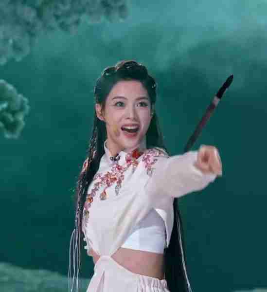 不炒作、不营销人设、被央视点名的《浪姐5》4位姐姐，个个是宝（不浪不浪费粮食的报纸怎么画）-第21张图片-九妖电影