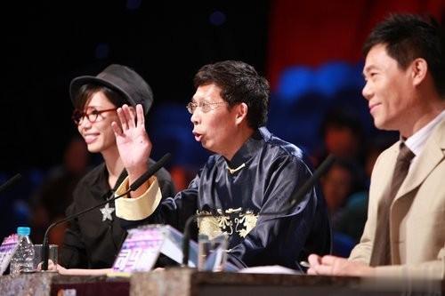 《百家讲坛》文化明星现状:有人被抵制,有人去世,2人至今红火(百家讲坛的人物传记)-第38张图片-九妖电影 《百家讲坛》文化明星现状:有人被抵制,有人去世,2人至今红火(百家讲坛的人物传记)-第38张图片-九妖电影