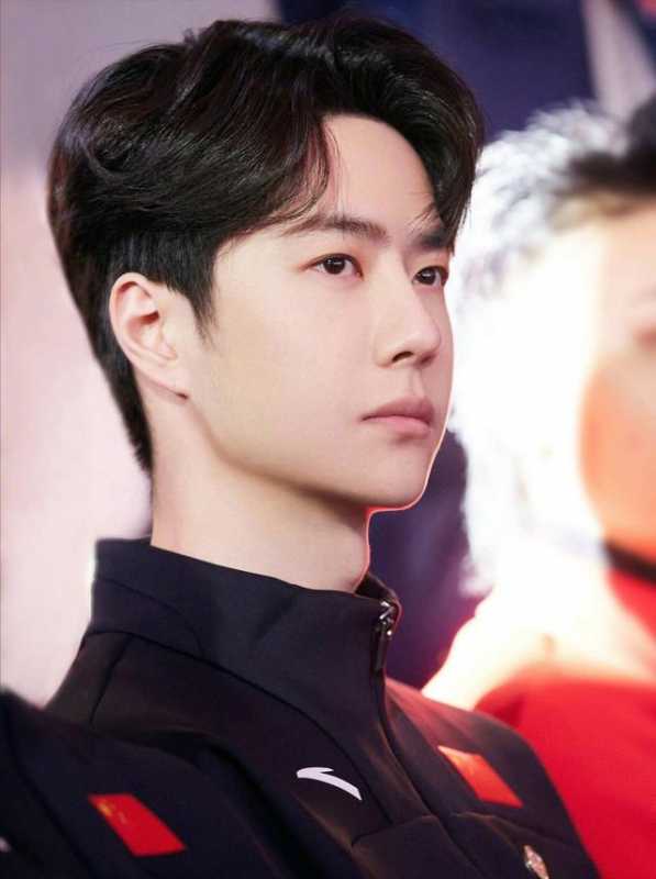 不识字、不认识岳飞、没文化，这四位明星文盲至此，凭什么走红？（不识字,不认识岳飞,没文化,这四位名人）-第12张图片-九妖电影