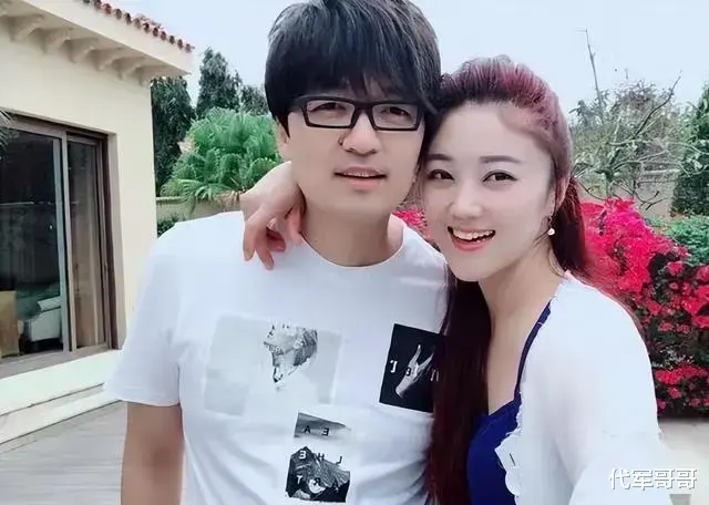 与王小玮离婚6年，44岁的王小海让世界刮目相看（王小玮跟王小海还能复婚吗）-第11张图片-九妖电影