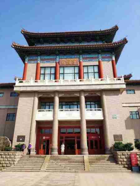 中国女首富在故宫过夜遭遇“离奇事件”，郭德纲直言：害怕吗？（中国女首富 2021）-第4张图片-九妖电影