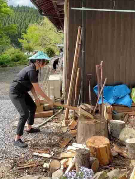 事实证明,57岁久居“日本农村”的郑伊健,早已选择另一种人生(郑伊健是日本人后裔吗)-第17张图片-九妖电影 事实证明,57岁久居“日本农村”的郑伊健,早已选择另一种人生(郑伊健是日本人后裔吗)-第17张图片-九妖电影