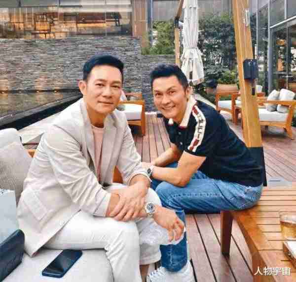 他公认靓仔愈老愈型，爸爸是牧师女儿港姐5强，车楼都写太太名（香港牧师最新牧师讲道视频）-第17张图片-九妖电影