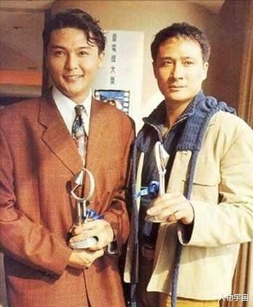 他公认靓仔愈老愈型，爸爸是牧师女儿港姐5强，车楼都写太太名（香港牧师最新牧师讲道视频）-第22张图片-九妖电影