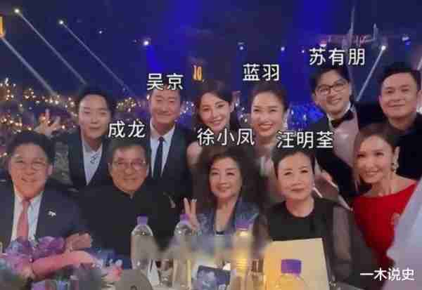 一代天后：不改中国国籍与恋人分手，春晚为她破例，74岁仍单身（一代夭后）-第19张图片-九妖电影