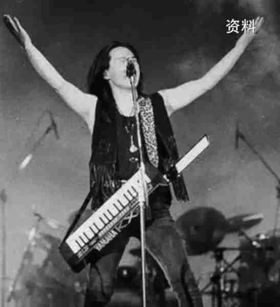 他和王菲同居多年,分手后恋上韩红,韩红为他终身不嫁,他是谁?(王菲与韩红关系)-第9张图片-九妖电影 他和王菲同居多年,分手后恋上韩红,韩红为他终身不嫁,他是谁?(王菲与韩红关系)-第9张图片-九妖电影