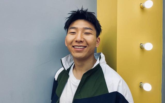 他是怎么做到道歉都像威胁!(怎么样道歉)-第7张图片-九妖电影 他是怎么做到道歉都像威胁!(怎么样道歉)-第7张图片-九妖电影