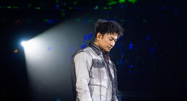 专业科普：登上春晚的海来阿木为何被指抄袭黄家驹？到底是否抄袭（海来阿木的歌好听吗?）-第5张图片-九妖电影