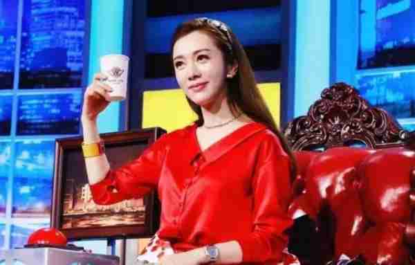 中国最“邪门”的综艺节目：老板入狱，主持人被坑，BOSS团破产_1（中国10大邪门地方）-第11张图片-九妖电影