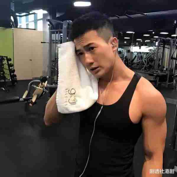 乌龙！TVB小生发文称与港姐女友参加综艺节目，却引结婚误会（tvb小演员都有哪些人）-第1张图片-九妖电影