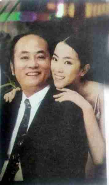 九年春晚站不稳央视一姐之位，37岁直接离职，李思思做错了什么？（春晚2019导演）-第2张图片-九妖电影