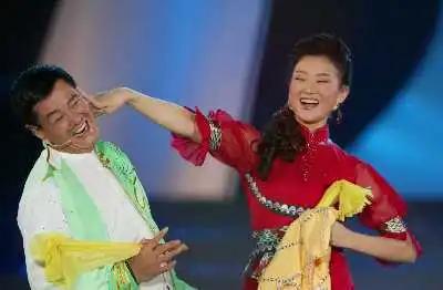 事实证明，退出春晚舞台的宋祖英，已经走上了另一条路!（春晚结束音乐叫什么）-第18张图片-九妖电影