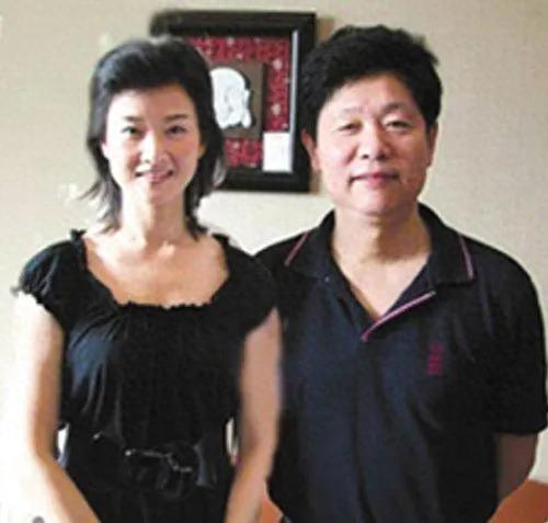 事实证明，退出春晚舞台的宋祖英，已经走上了另一条路!（春晚结束音乐叫什么）-第25张图片-九妖电影