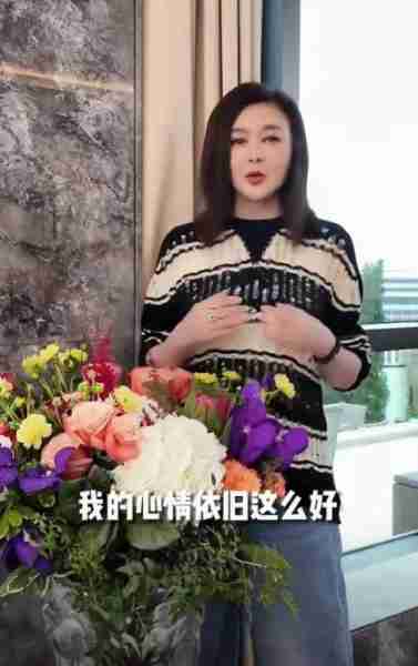 62岁关之琳发福认不出！脸部圆润秀色可餐，但与巅峰时期判若两人-第6张图片-九妖电影