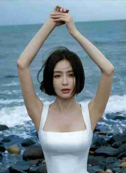 能驾驭得了“短发”的女星,只服这5位,热巴们就别硬上弓了-第16张图片-九妖电影 能驾驭得了“短发”的女星,只服这5位,热巴们就别硬上弓了-第16张图片-九妖电影