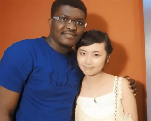 黑人歌手好弟:走红后娶中国老婆,现如今依然没有取得中国绿卡-第14张图片-九妖电影 黑人歌手好弟:走红后娶中国老婆,现如今依然没有取得中国绿卡-第14张图片-九妖电影