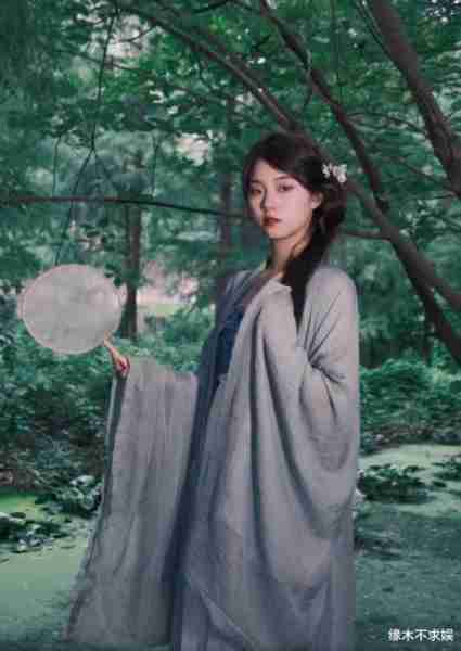 网红王妈塌房风波升级！俩月广告收入960万，却曝患重度抑郁症！-第1张图片-九妖电影