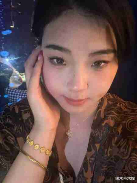 网红王妈塌房风波升级！俩月广告收入960万，却曝患重度抑郁症！-第14张图片-九妖电影