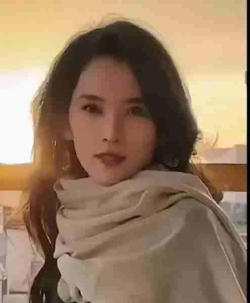 汪峰女友森林北凌晨4点不睡,怒回网友:姐不是小三,要的是爱情-第5张图片-九妖电影 汪峰女友森林北凌晨4点不睡,怒回网友:姐不是小三,要的是爱情-第5张图片-九妖电影